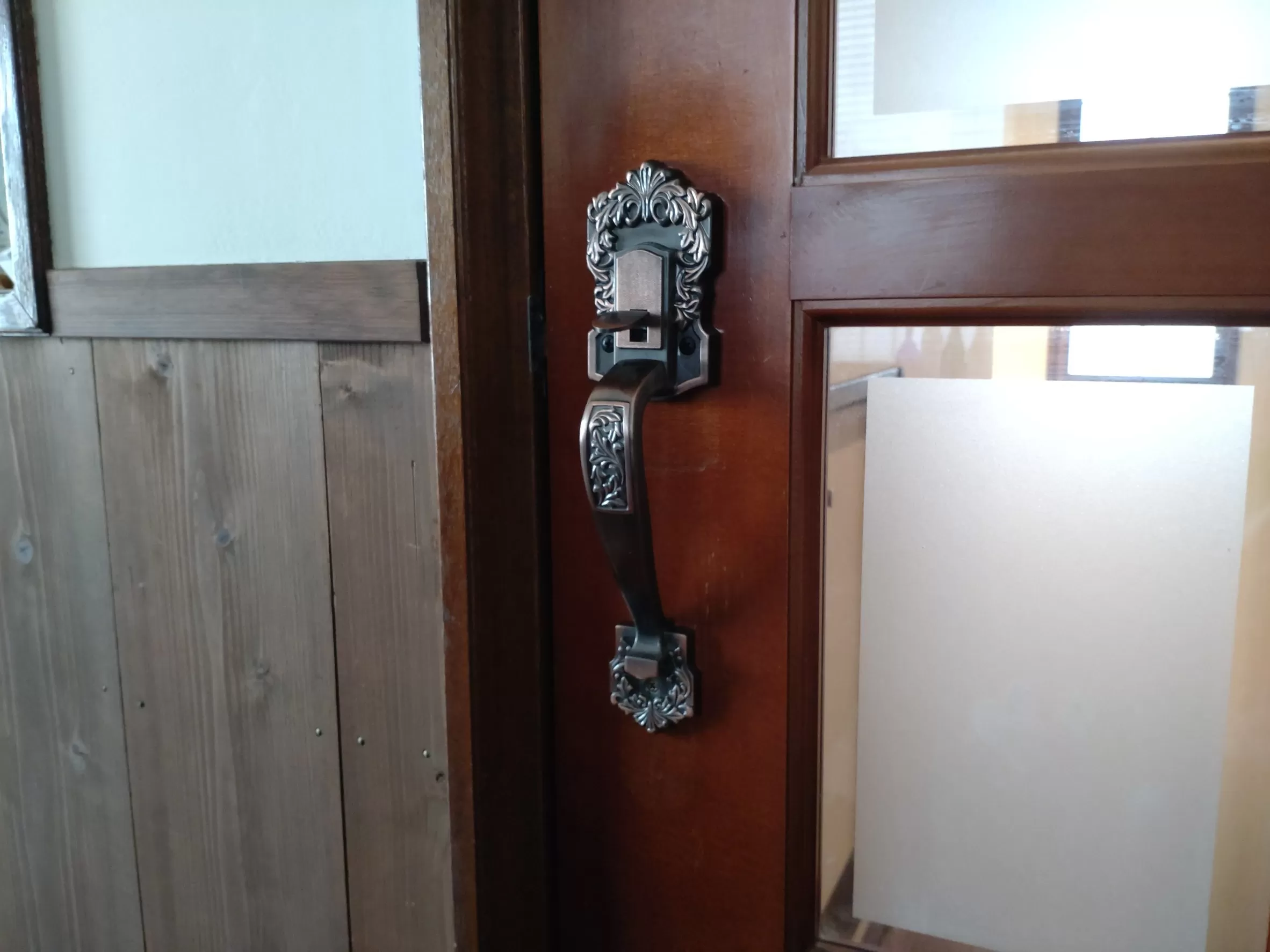 レバーハンドル取り換え完了