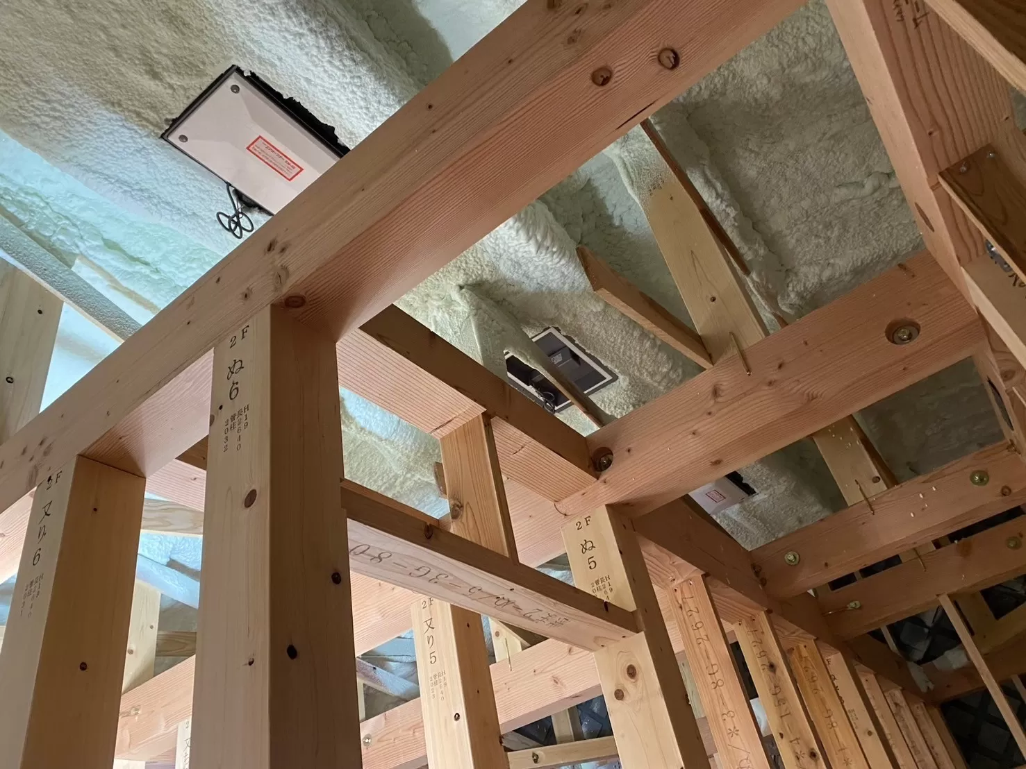 屋根ｳﾚﾀﾝ吹付