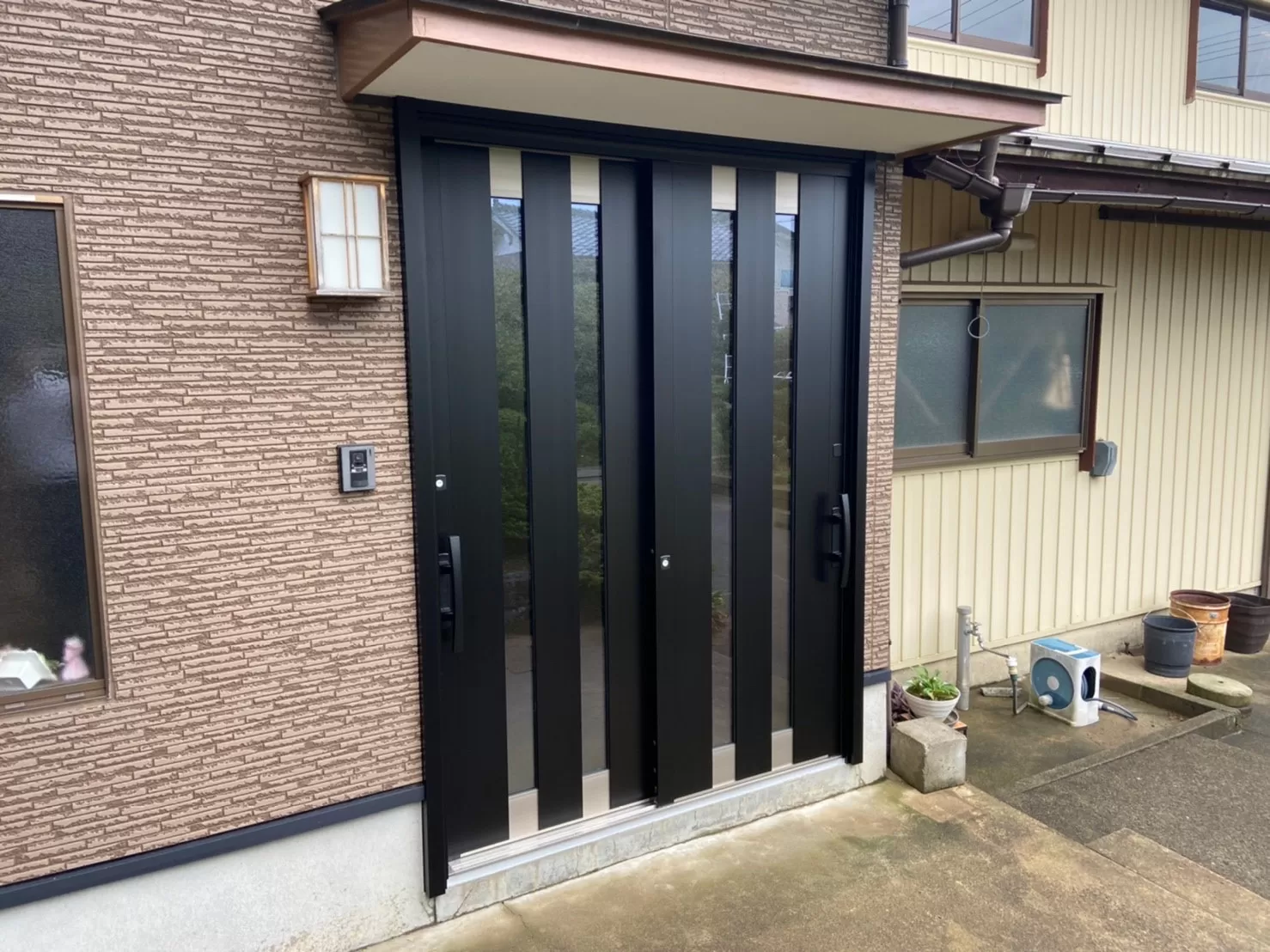 カバー工法後　外観