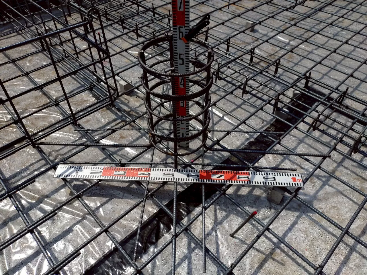 ｺﾗﾑﾍﾞｰｽ配筋