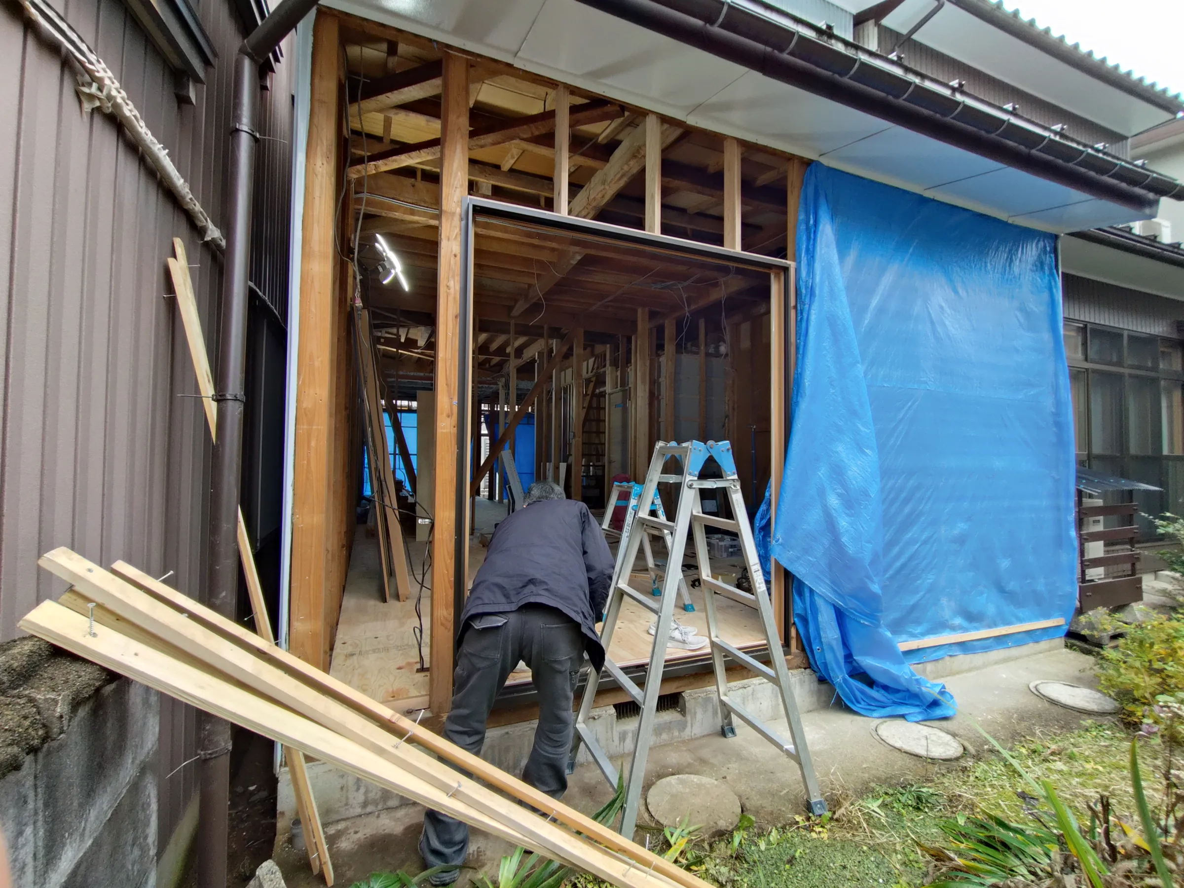 ｻｯｼ取付状況