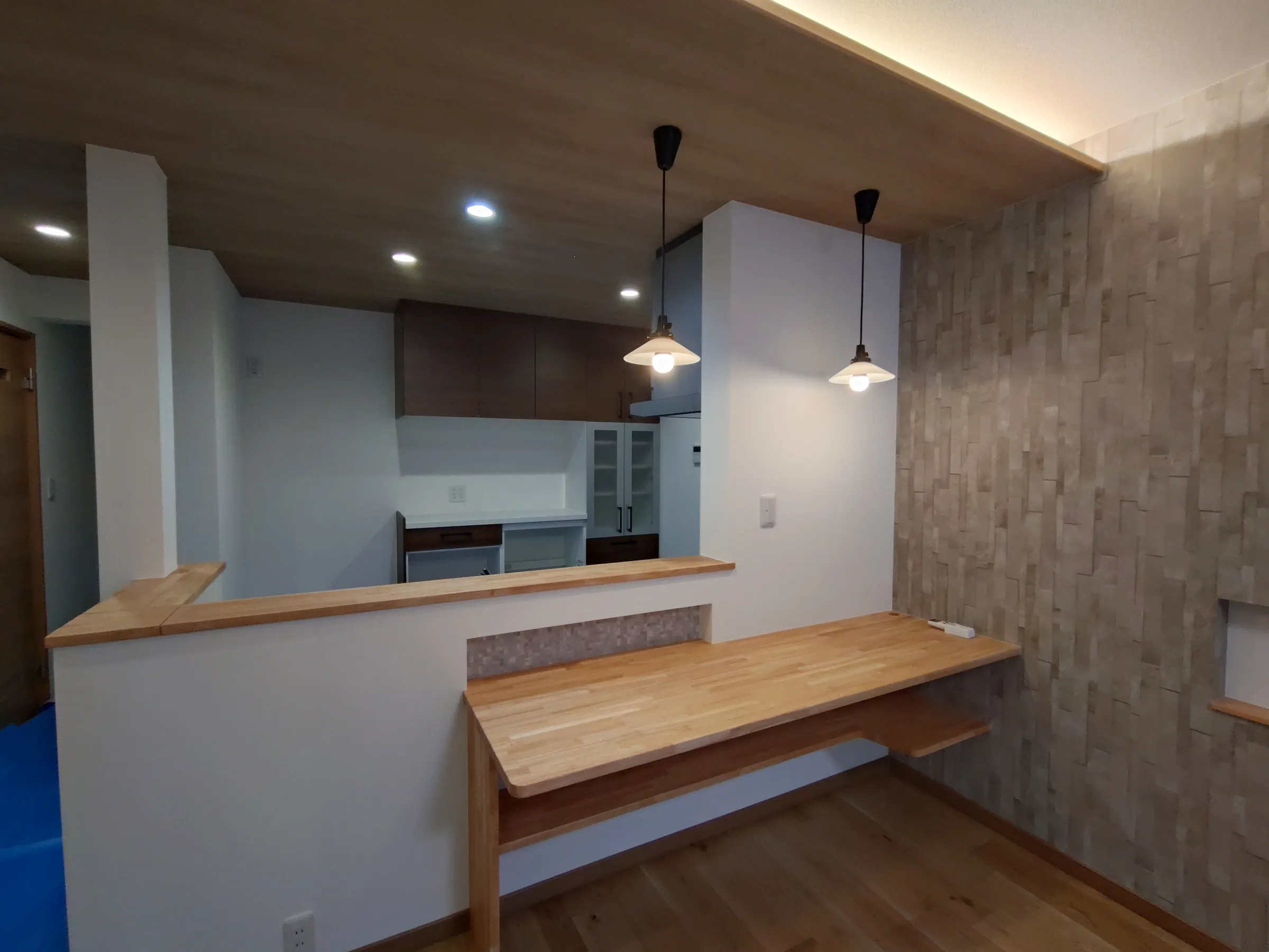 キッチン横造作カウンター