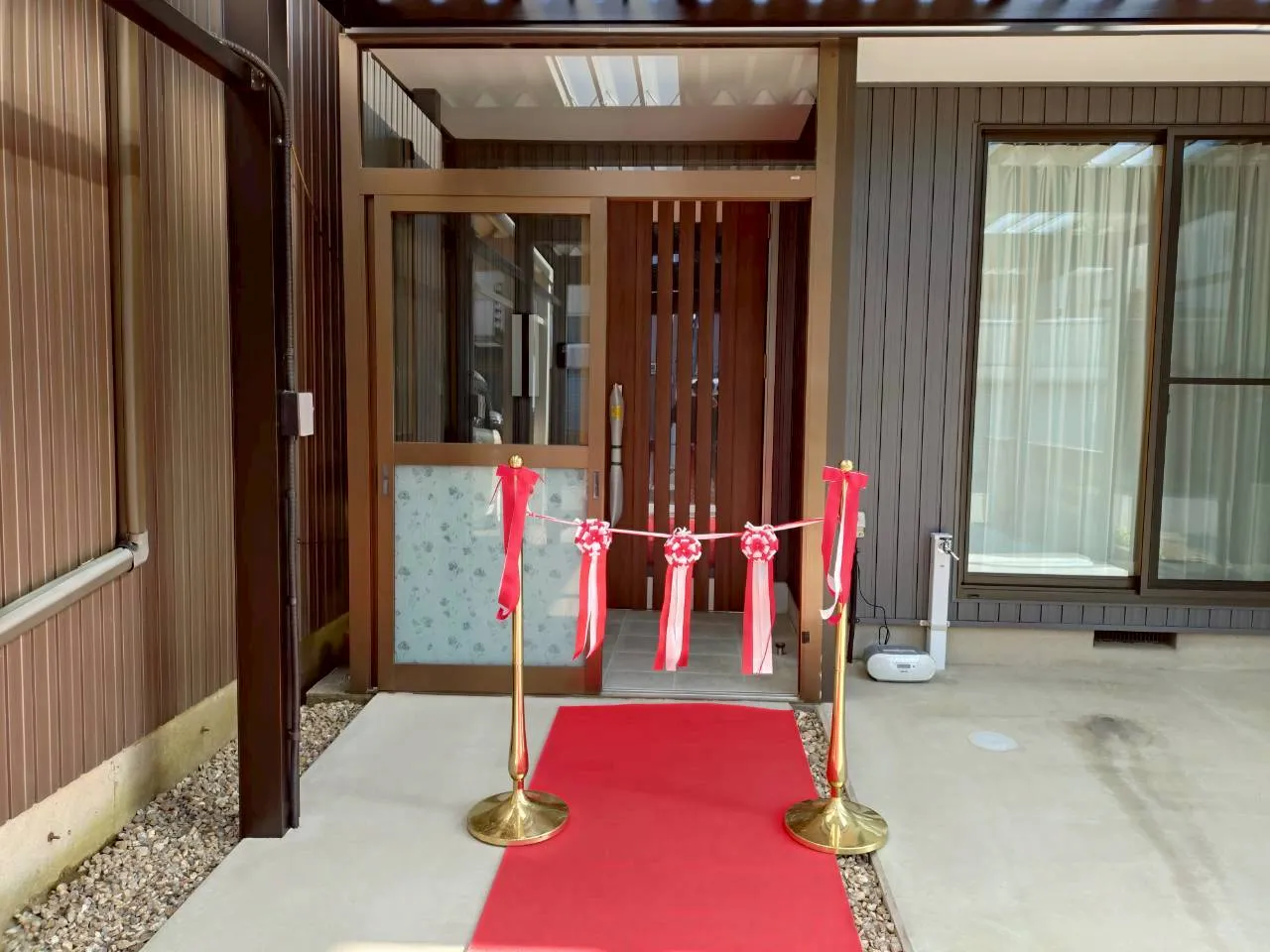 お引渡し式（ﾃｰﾌﾟｶｯﾄ）